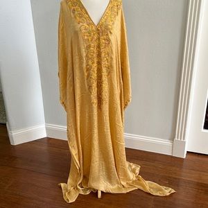 Long Gorgeous Caftan With Gold Embroidery  Muumuu Gown Size M/L